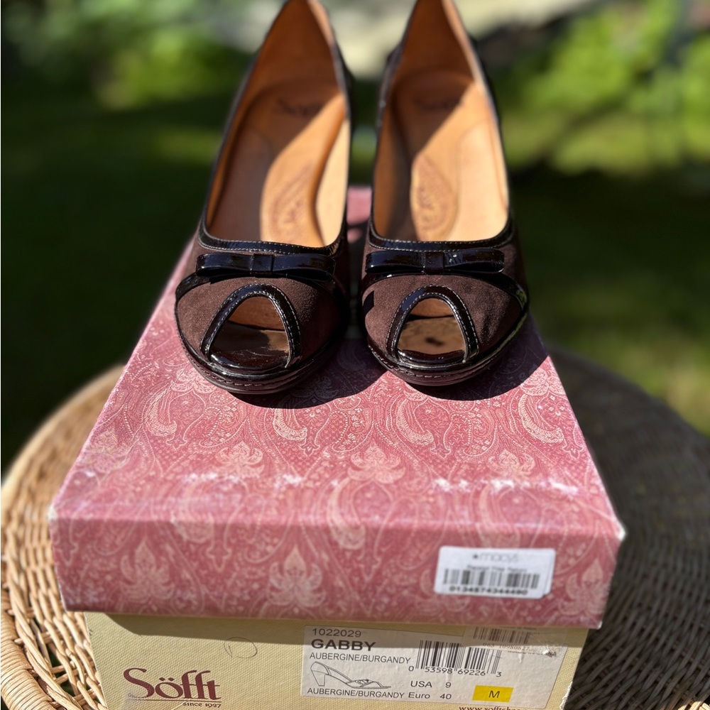 Sofft Brown Suede Peep Toe Gabby Heels~Wms 9 Medium - Picture 7 of 8